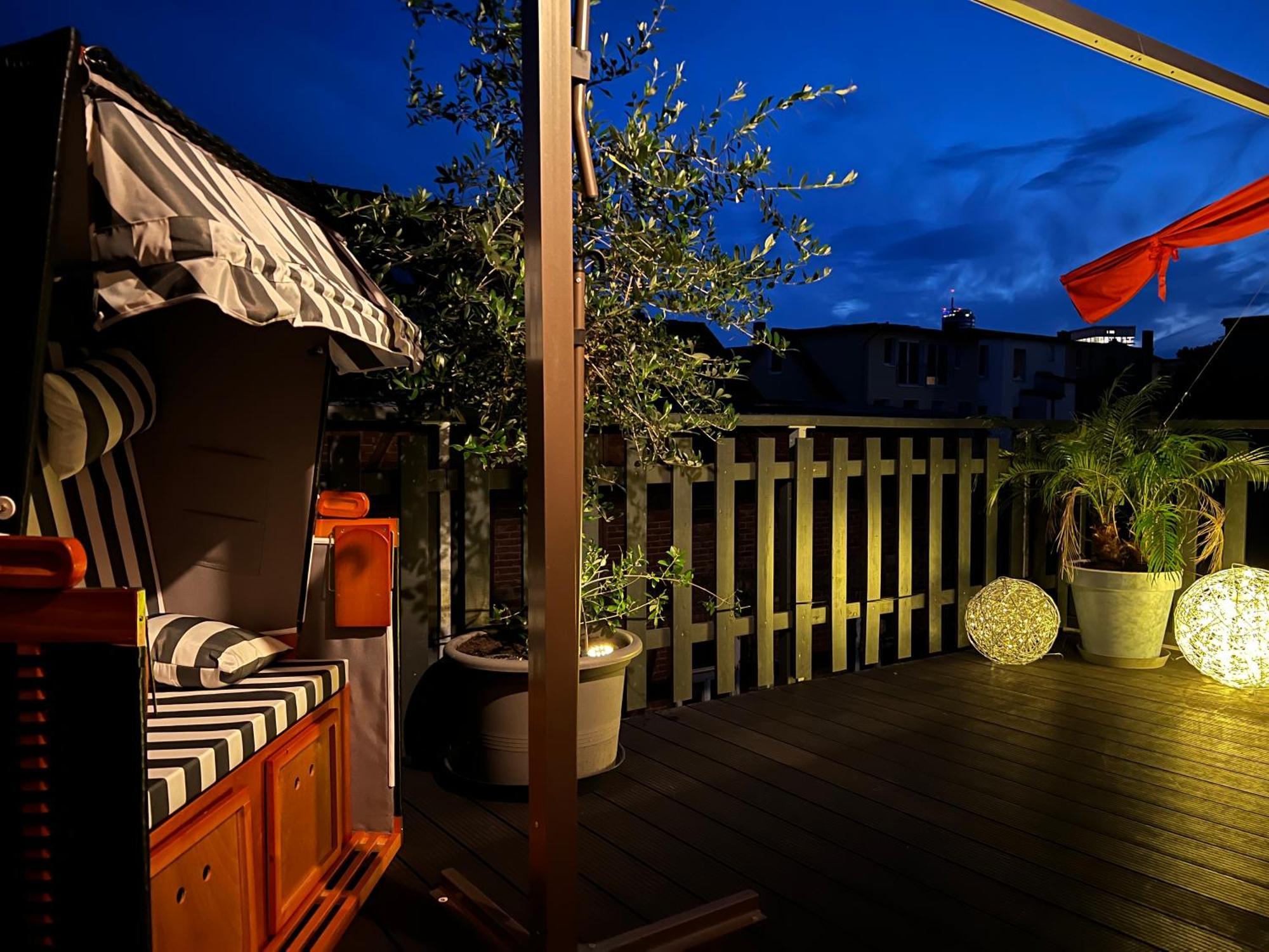 Apartment Napoleon, Naehe Zentrum, 2 Schlafzimmer, Grosser Balkon, Free Wifi ,Parken Jena Exterior foto